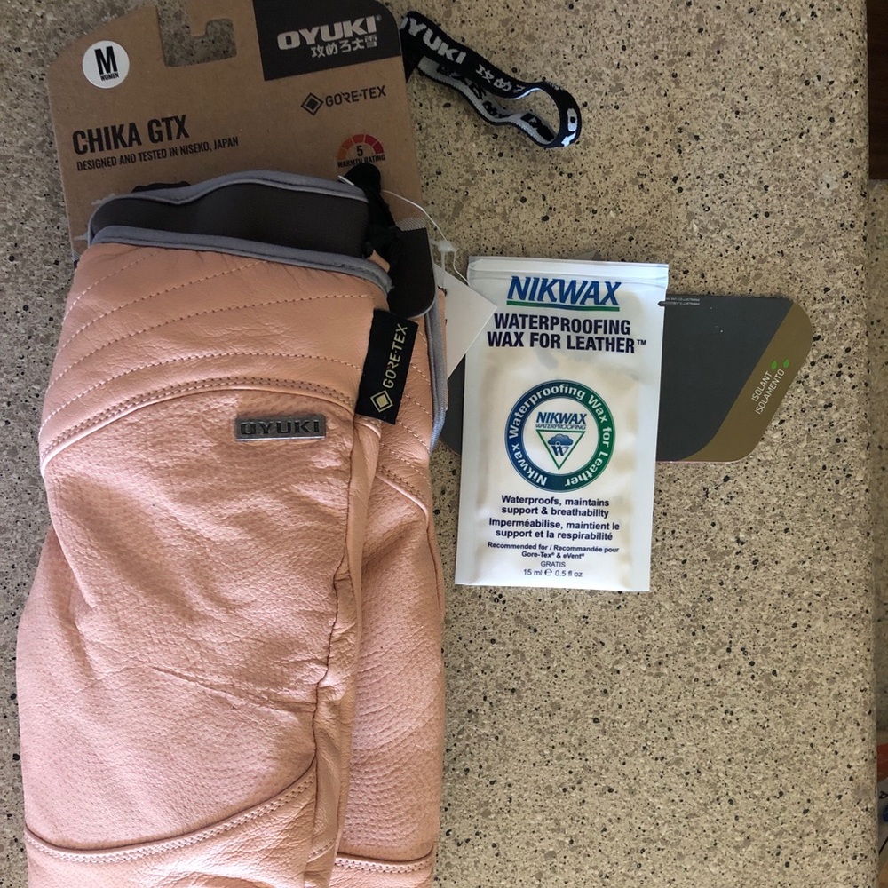 Oyuki glove for women